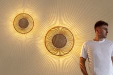runde Design Wandleuchte aus Holz für indirektes Licht - CLAVA UP WOOD von UMAGE