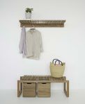 Sitzbank CUTTER BENCH aus Teakholz perfekt für den Flur unter der Garderobe Sitzbank aus Holz in Teak - CUTTER BENCH von Skagerak