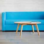 Runder schwarzer Couchtisch DWELLER aus Massivholz von Jan Kurtz DWELLER von Jan Kurtz - Runder Couchtisch aus Massivholz