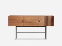 180 cm breites Sideboard ARRAY von WOUD in Walnuss mit schwarzem Metallgestell Sideboard aus Holz in Walnuss mit Metallgestell (180 cm) - ARRAY von WOUD
