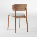 Esstischstuhl aus Holz in Eiche mit Polster - JANU DINING CHAIR von Insan