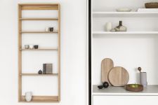 Modern gestaltetes, flexibel einsetzbares Regal FIVESQUARE im dänischen Design von We Do Wood Flaches Regal aus Holz in Eiche FIVESQUARE von We Do Wood
