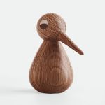 Vogelfigur BIRD nach dem Entwurf von Kristian Vedel für architectmade aus geräuchertem Eichenholz in der Ausführung Large Vogel aus Holz in Eiche geräuchert - BIRD von Kristian Vedel für architectmade