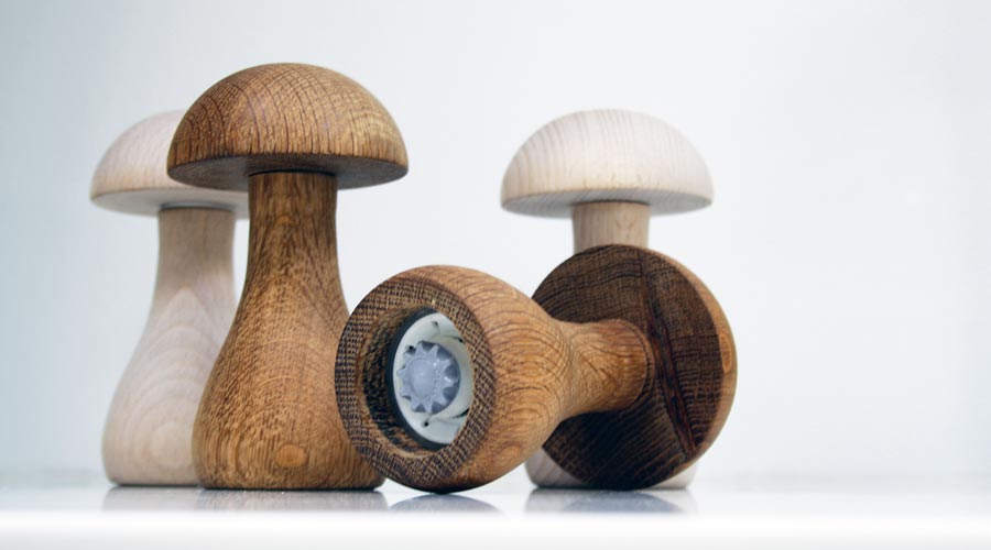 Dänische Kerzenständer Holz ~ Salz und Pfeffermühle aus Holz FUNGHI von applicata Dänische Kerzenständer Holz ~ Salz und Pfeffermühle aus Holz FUNGHI von applicata