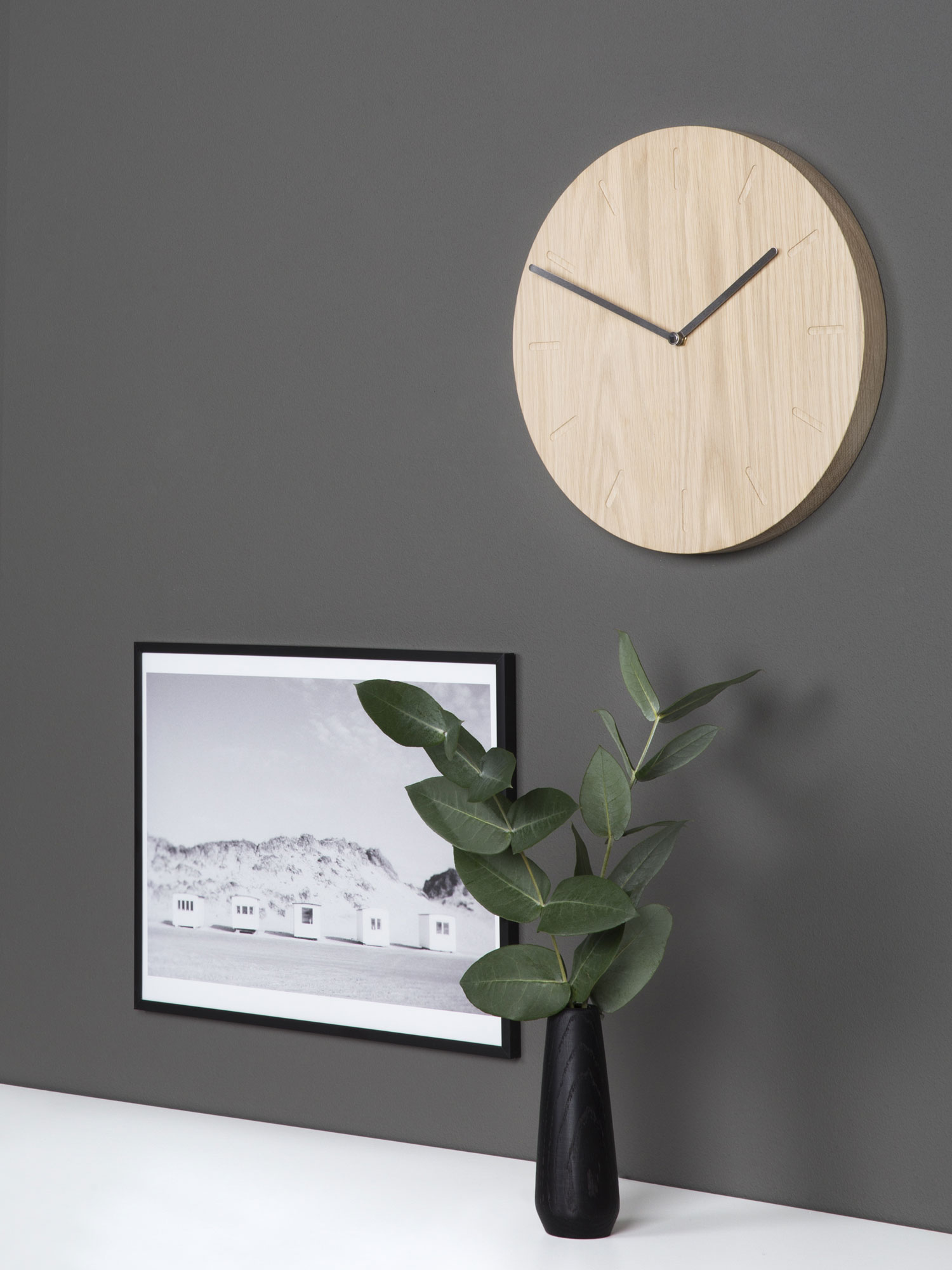 Design Wanduhr Watch Out Von Applicata I Holzdesignpur