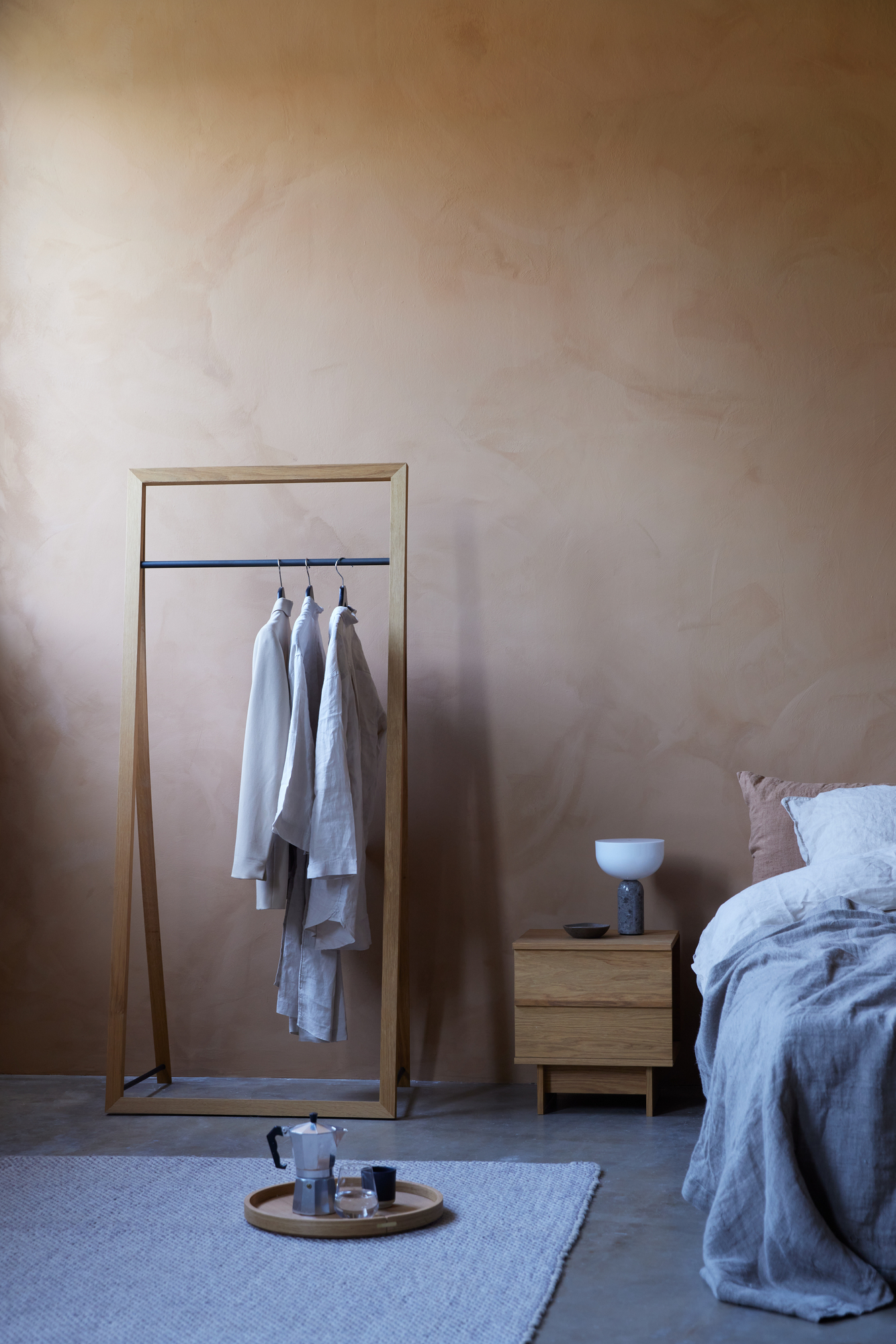 Kleiderständer aus Holz FRAMED HANGER von We Do Wood | HolzDesignPur