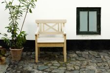 Gartenstuhl DRACHMANN aus hochwertigem Holz von Skagerak 