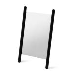 Tischspiegel aus Holz GEORG TABLE MIRROR von Skagerak in Ecieh schwarz lackiert  Tischspiegel aus Holz in Eiche schwarz - GEORG TABEL MIRROR von Skagerak