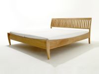 Elegantes Designerbett aus massivem Holz - ZEBRA von Sixay