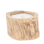 Das Massivholz Windlicht FLOWER von Jan Kurtz ist ein modernes Accessoires für Ihren Garten Jan Kurtz FLOWER Massivholz Windlicht Teakwurzel