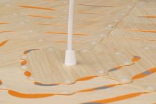 Die Hängeleuchte CLOUD aus Bambus von David Trubridge überzeugt mit ihrer natürlich schönen Maserung Detail Hängeleuchte aus Bambus - CLOUD von David Trubridge