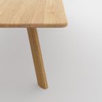 Esszimmertisch Massivholz in Eiche geölt LARGUS von vitamin design