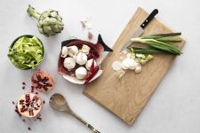 Moebe - CUTTING BOARD Design Holz Schneidebrett 