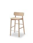 Barstuhl in Eiche weiß geölt mit Lehne - HVEN BAR STOOL von Skagerak