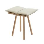 Hocker aus Holz GEORG STOOL von Skagerak in Eiche GEORG STOOL von Skagerak - Hocker aus Holz in Eiche