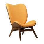 Lounge Sessel aus Holz in Eiche mit Tangerine Bezug - A CONVERSATION PIECE TALL LOUNGE CHAIR von UMAGE