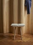 Hocker aus Holz GEORG STOOL mit Konsolentisch GEORG von Skagerak im schlichten skandinavischen Design Hocker Holz in Eiche - GEORG STOOL von Skagerak