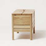 Sitztruhe aus Holz in Eiche im dänischen Design - A LINE STORAGE BENCH 68 von FORM & REFINE