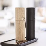 SALT & PEPPER MILL von Andersen Furniture - Holz Salz und Pfeffer Mühle