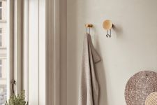 Garderobenhaken aus Holz Design - AROUND WALL HANGER von WOUD 