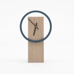 Design Tisch CYCLOCK von Drugeot Manufacture in Petrol Design Tischuhr aus Holz Petrol - CYCLOCK von Drugeot Manufacture