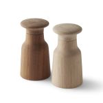 Hochwertige Salz- und Pfeffermühle HAMMER GRINDER aus Holz von Skagerak HAMMER GRINDER von Skagerak - Salz - und Pfeffermühle aus Holz