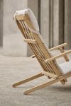 Die Auflage des BM5568 DECK CHAIR von Carl Hansen & Søn mit wetterfestem Sunbrella-Gewebe Dänisches Design Deck Chair aus Teak - BM5568 von Carl Hansen & Søn