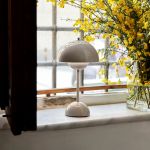 &Tradition Flowerpot VP9 - Tragbare Tischleuchte in Grey Beige