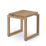 Flur Hocker aus Holz in Eiche - CUTTER STOOL von Skagerak