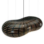 Große Design Hängeleuchte CLOUD aus Bambus innen und außen schwarz lasiert von David Trubridge  große Design Hängeleuchte aus Bambus schwarz außen - CLOUD von David Trubridge