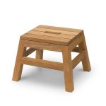 Tritthocker Holz in Teak - DANIA STOOL von Skagerak