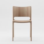 Auf der Oberfläche des Stuhls LATUS aus Massivholz von Artisan ist die lebendige Maserung des Holzes deutlich sichtbar Stapelbarer Stuhl aus Massivholz Latus Chair von Artisan