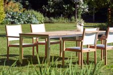 Teak-Gartenstuhl stapelbar - NOAH von Traditional Teak in weiß 