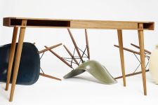 Der POET DESK Schreibtisch von Nordic Tales bringt Ordnung in Ihr Büro