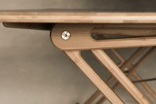Detailaufnahme: Klapptisch FIELD TABLE aus nachhaltigem Bambus We Do Wood FIELD TABLE - Klapptisch als Detailaufnahme