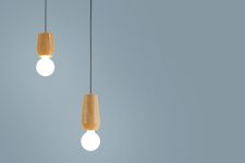 kleine Pendelleuchte aus Holz in Eiche - DISCO 08/10P von dreizehngrad