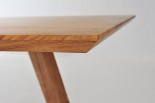 Esstisch Massivholz in Eiche geölt RHOMBI von vitamin design