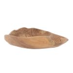 Die naturbelassene Holzschale in Teak von Jan Kurtz lässt sich leicht in die vorhandene Einrichtung integrieren und wird zum Blickfang Holzschale aus Teak - RAFFLE von Jan Kurtz