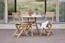 Eleganter Teak Gartentisch VENDIA mit runder 75 cm großer Tischplatte von Skagerak Eleganter Teak Gartentisch rund in 75 cm - VENDIA von Skagerak