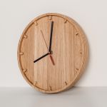 WALL CLOCK von Rio Lindo Wanduhr rund aus Holz