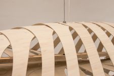Detailansicht der Design Pendelleuchte NAVICULA von David Trubridge Pendelleuchte für Esstisch - NAVICULA von David Trubridge
