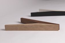 moderner Designer Wandhaken aus Holz - TANGENT 1 von Hoigaard 
