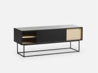 TV Sideboard aus Holz in Eiche weißpigmentiert und schwarz - VIRKA LOW von WOUD