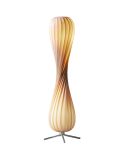 Die gemütliche Wirkung des Lichtes wird durch das warme Holzfurnier der Stehlampe TR7 (M) von Tom Rossau verstärkt Moderne Stehlampe aus Holz TR7 von Tom Rossau