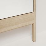 Standspiegel in Eiche, weiß geölt - A LINE MIRROR von FORM & REFINE