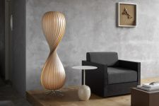 Designer Stehleuchte aus Holzfurnier für Wohnzimmer - TR 10 von Tom Rossau