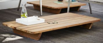 Flacher Couchtisch NEWPORT von Jan Kurtz aus Teakholz 