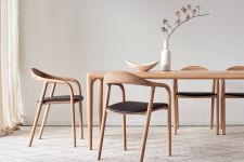 Modernes Esszimmer-Setting mit dem Armlehnstuhl NEVA und dem gleichnamigen Esstisch NEVA im modernen Design von Artisan Armlehnstuhl für Esstisch - NEVA von Artisan