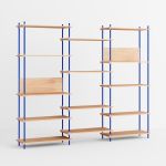 Wandregalsystem in Eiche geölt / Blau - SHELVING SYSTEM WIDE TALL SHELVES von MOEBE