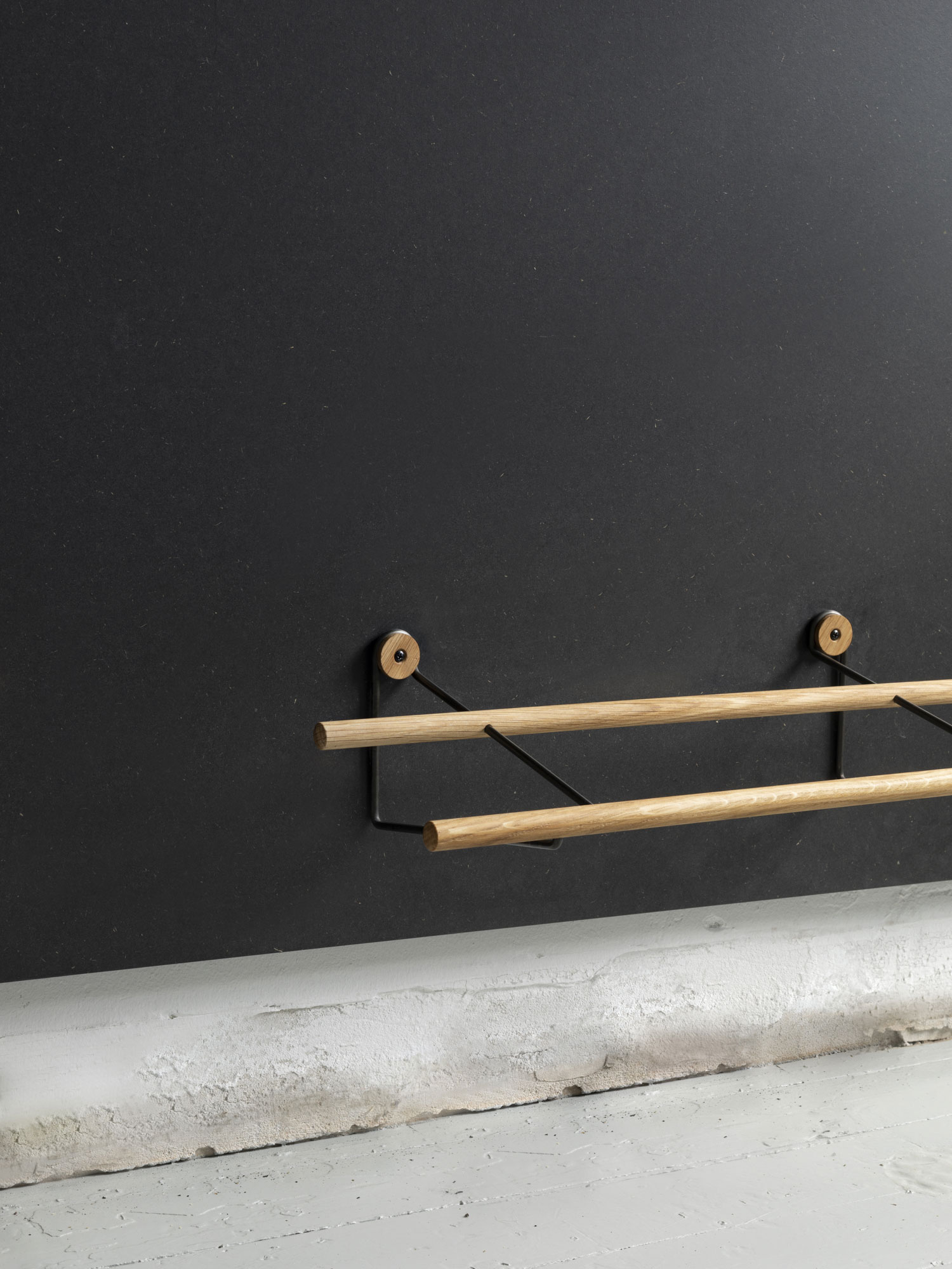 Schuhregal hängend SHOE RACK von We Do Wood I HolzDesignPur